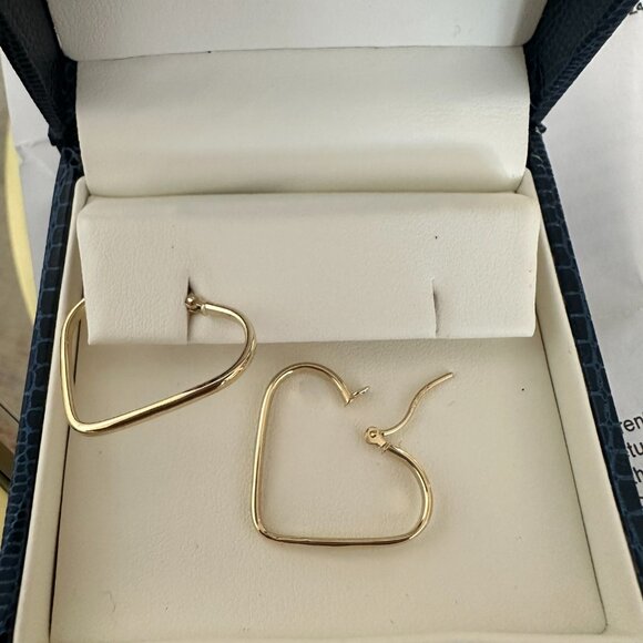 Gold Heart Earrings - Picture 4 of 5